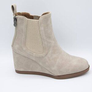 Blowfish Malibu Women's Praline Chelsea wedge booties in white sands NWOT